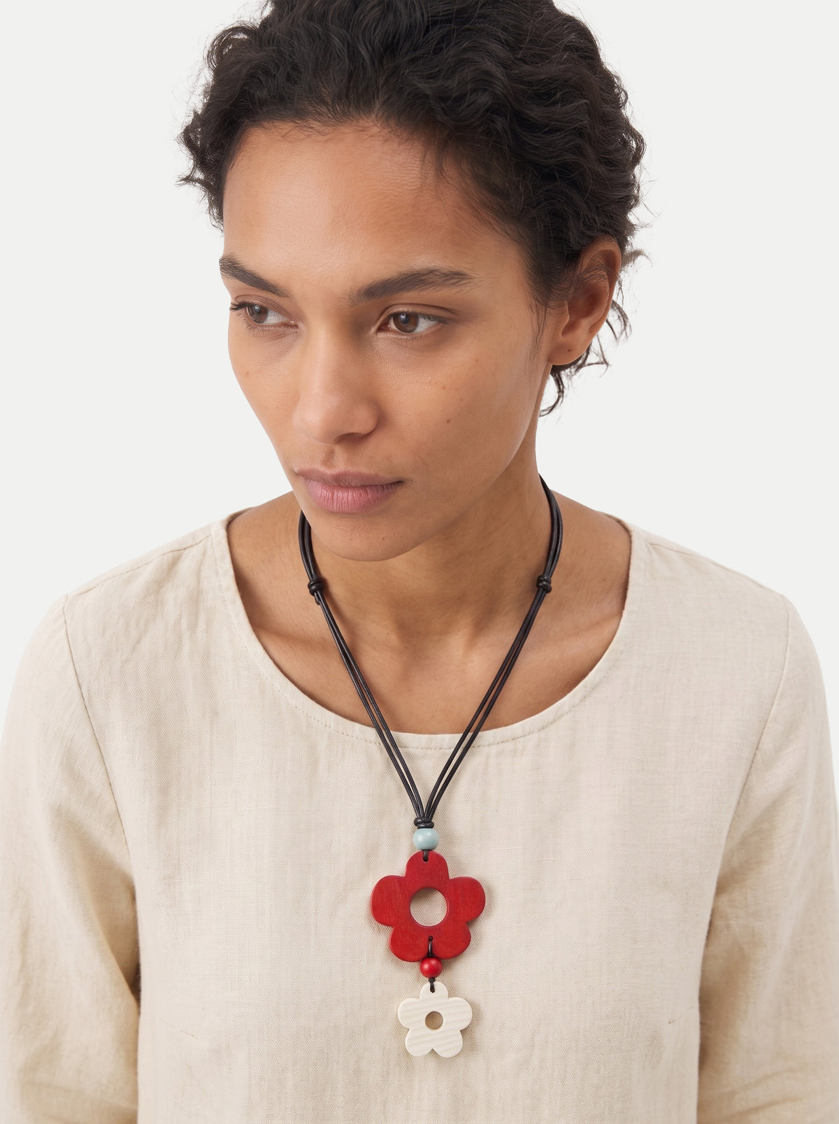 Halo Flora Crimson Necklace