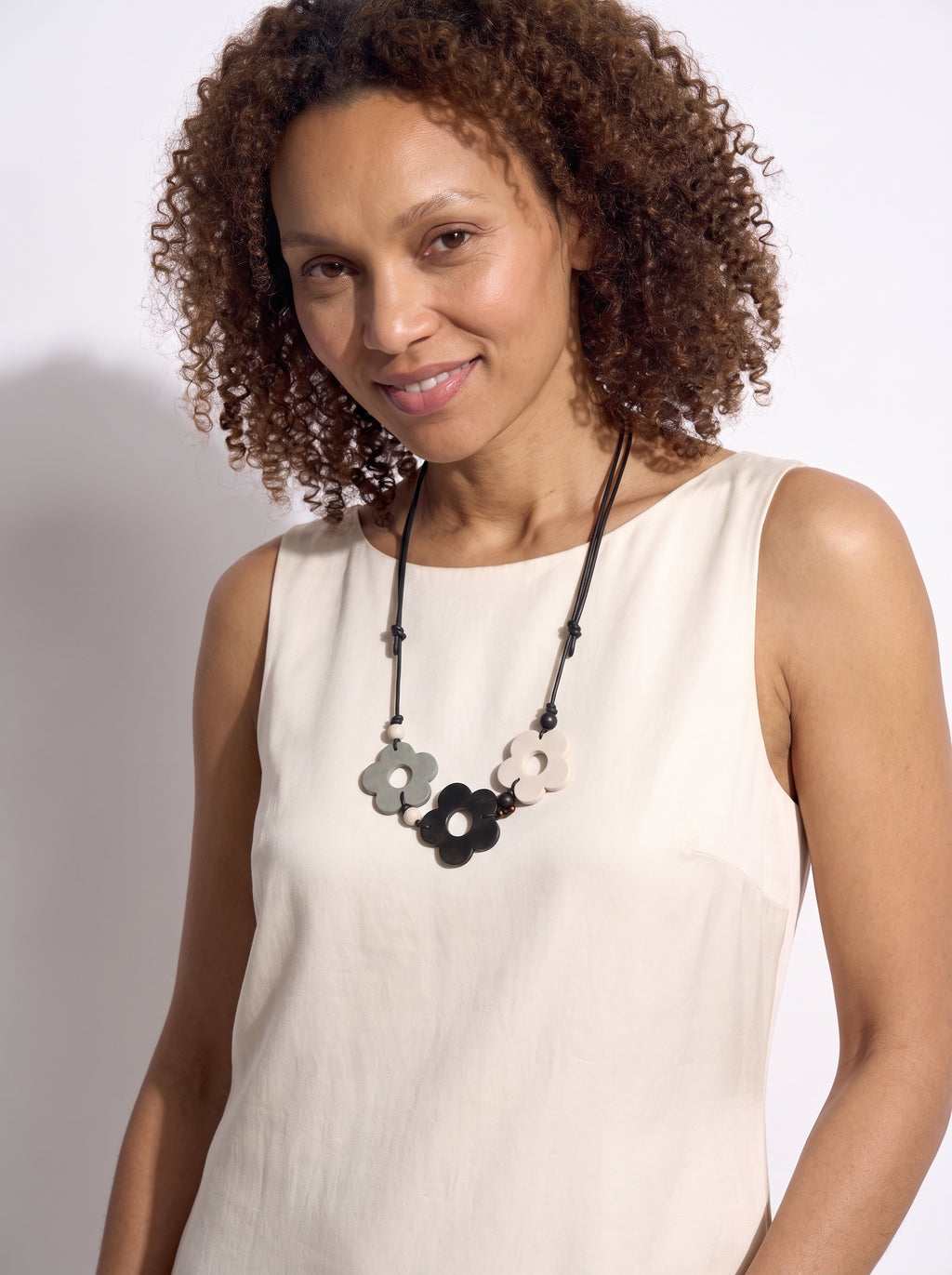 Halo Flora - Monochrome Trio Necklace
