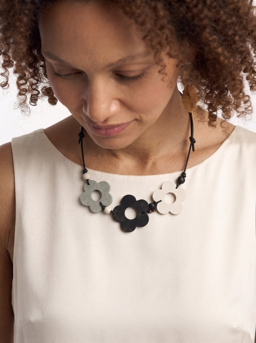 Halo Flora - Monochrome Trio Necklace
